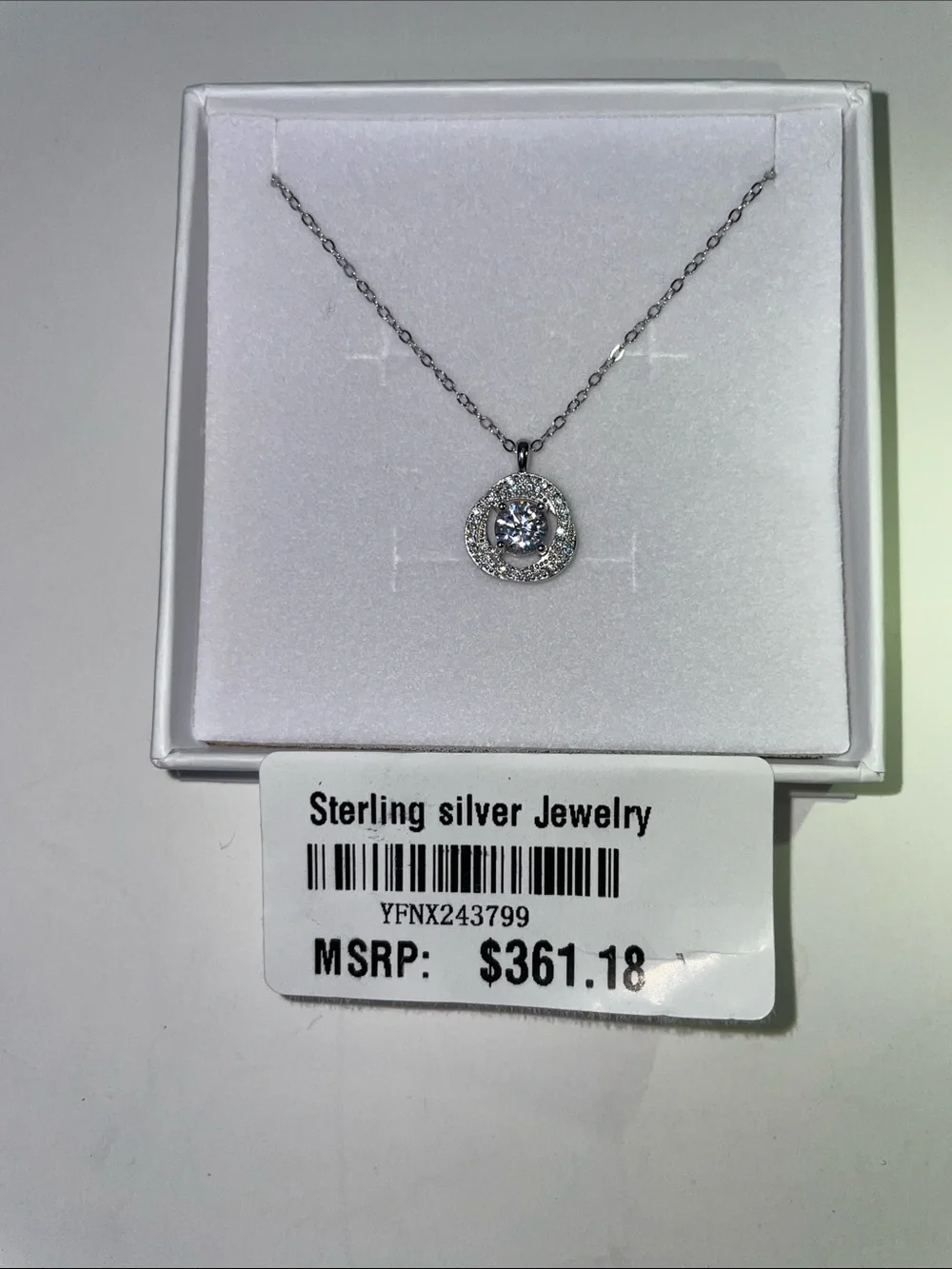 NIB .925 Silver Halo Pendant Necklace.  18”.